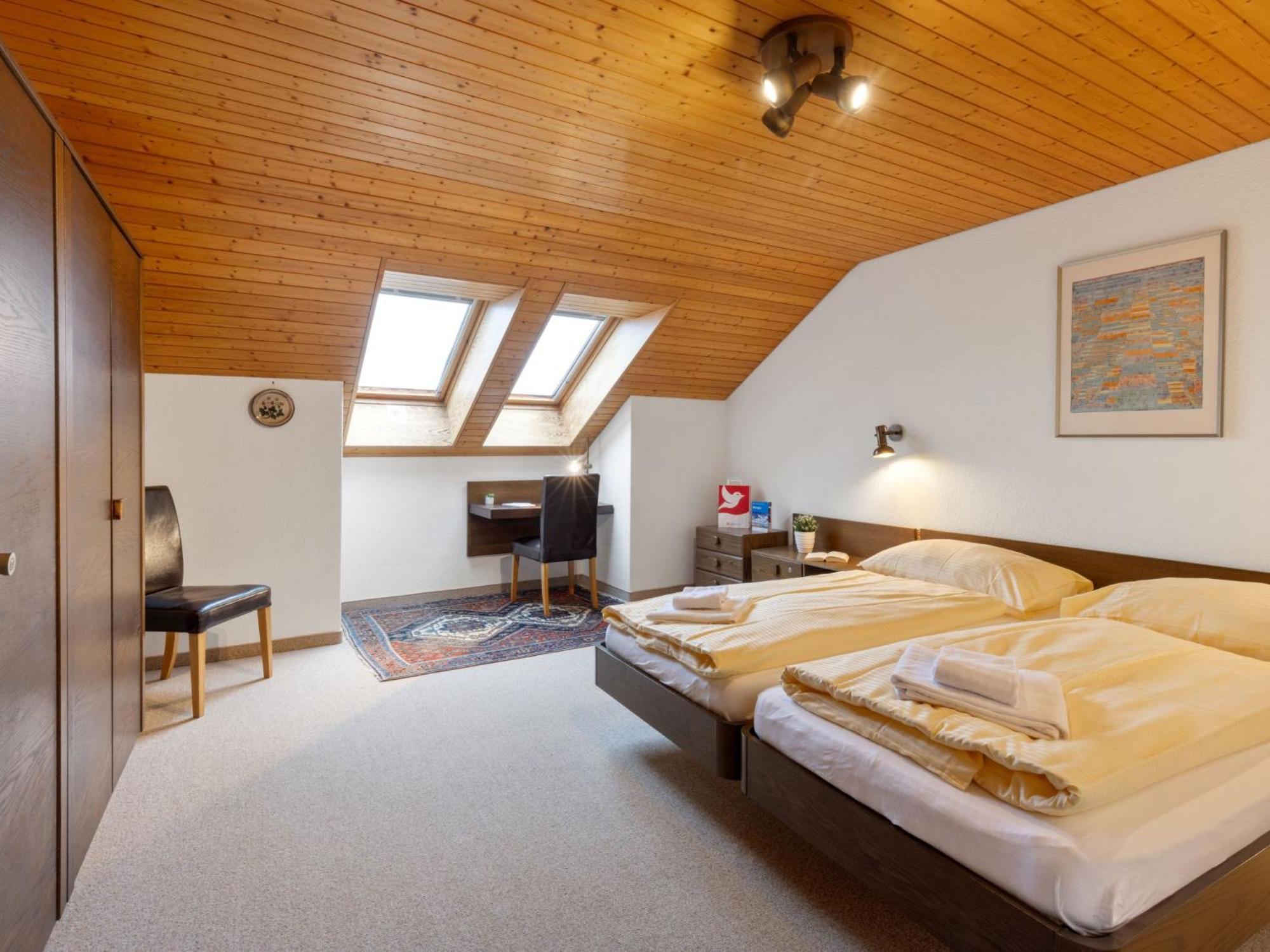 Eiger Apt-a-425 By Interhome *